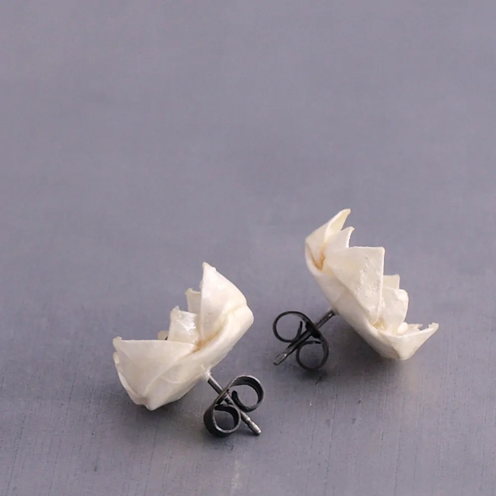 Náušnice "Květinky bělostné" (plnokvětý lotos)