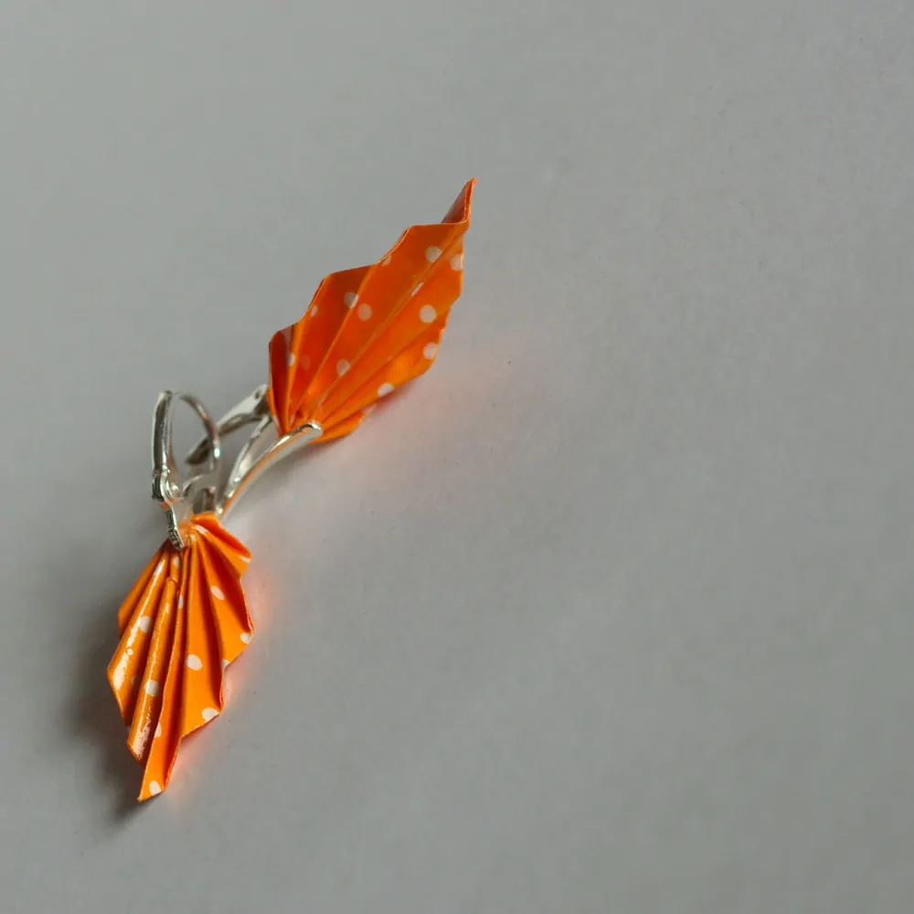 Náušnice "Oranžová s puntíky" (listy)