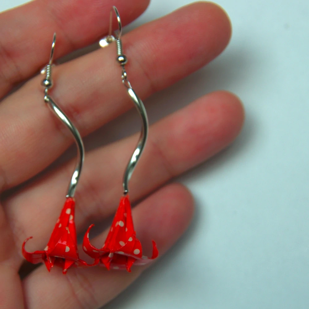 Náušnice "Ferda mravenec" (lilie)