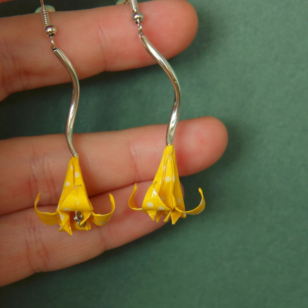 Náušnice "Puntíky ve žluté" (lilie)