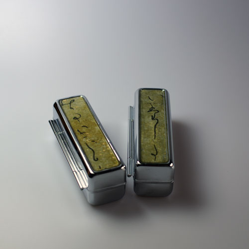 "Kaligrafie ve zlaté" (krabička na rtěnku)