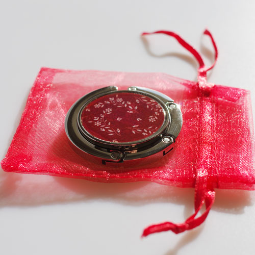 "Kvítka v červené" (háček na kabelky )