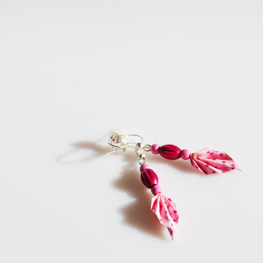 "Růžové puntíky" - náušnice listy