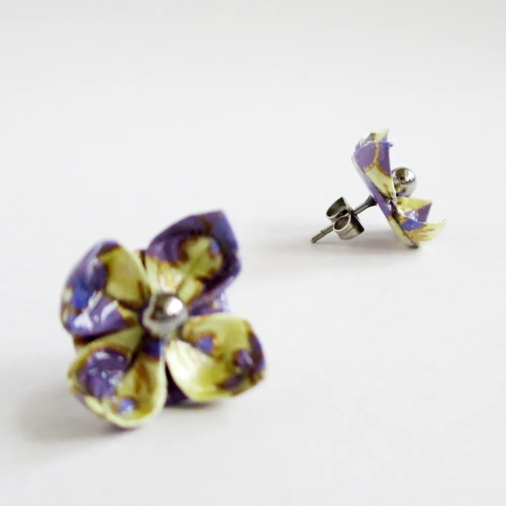 Náušnice "Kvetu fialově" (lotos)