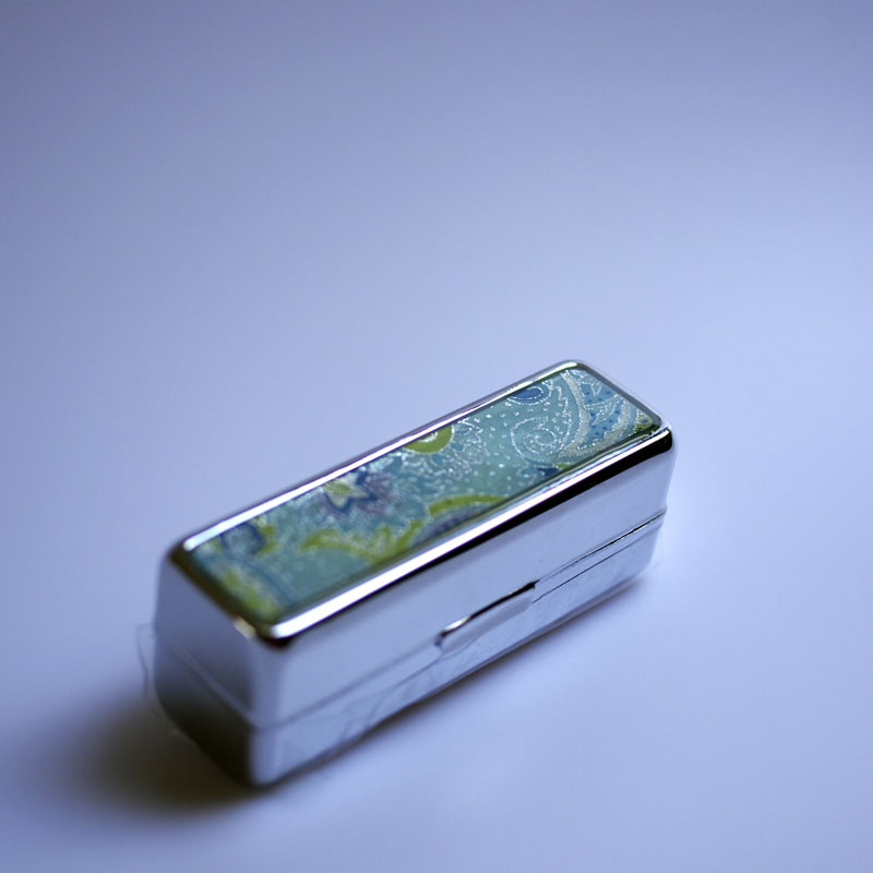 "Mé něžné krásce" (krabička na rtěnku)