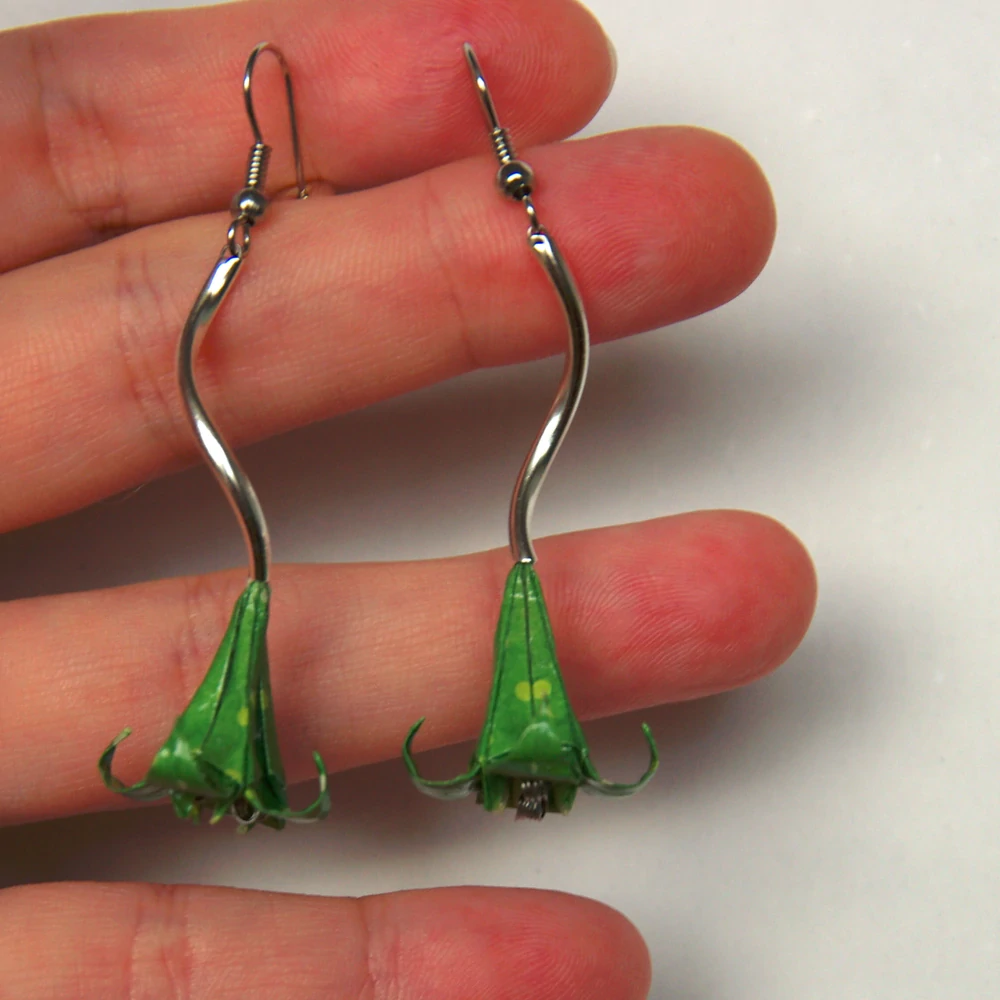 Náušnice "Zelené puntíky" (lilie)