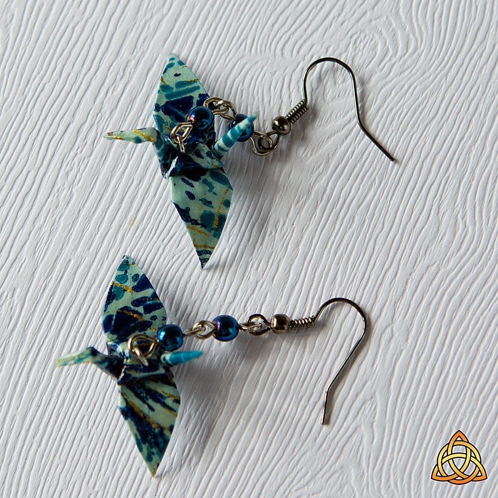 Náušnice "Dívka v modrém" (jeřáb s modrým hematitem)