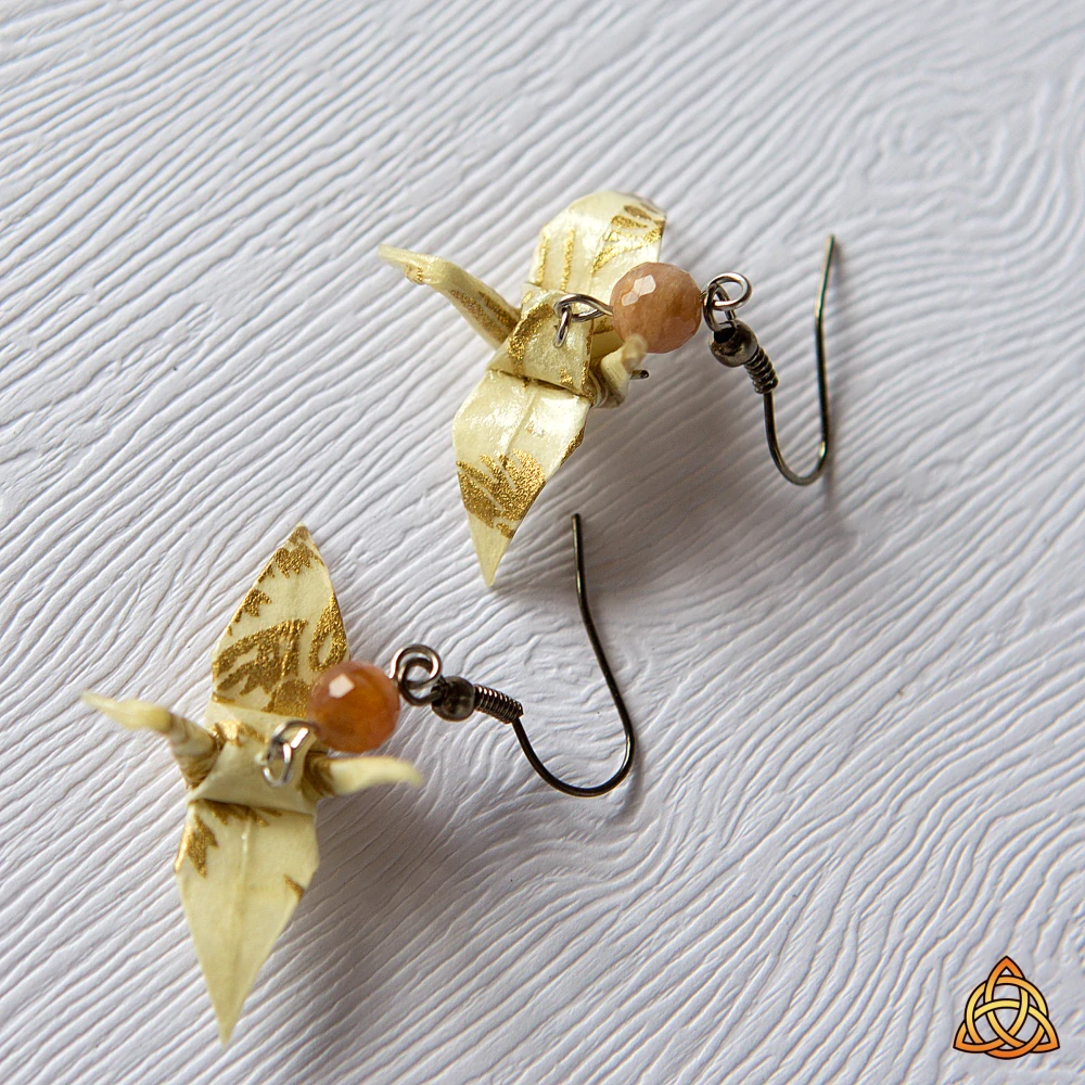 Náušnice "Vzhůru ke slunci" (jeřáb s měsíčním kamenem)