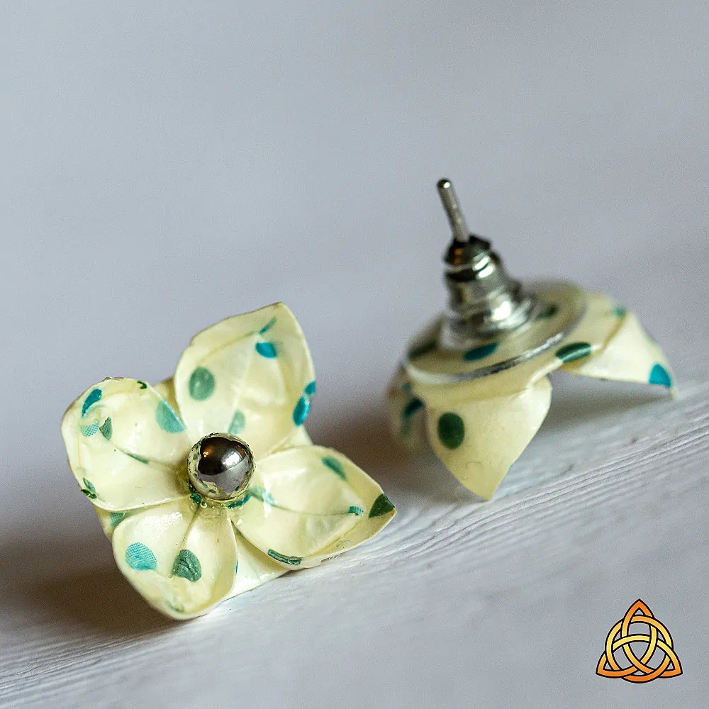 Náušnice "Modré puntíky na bílé" (lotos)