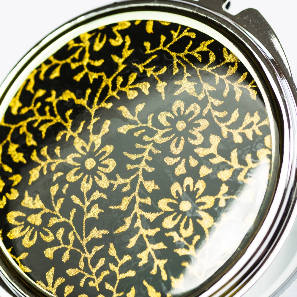 "Noční květy" (kulatá krabička na léky )