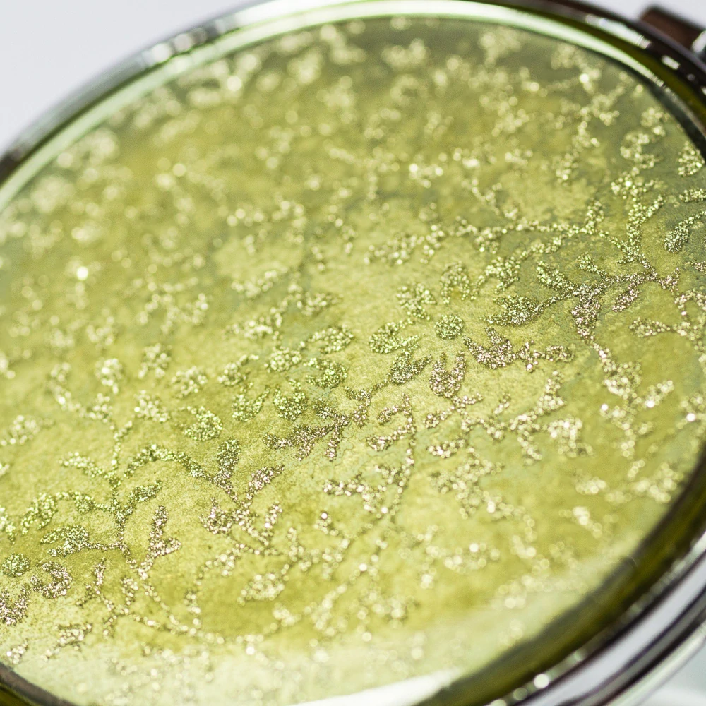 "Stříbrné květy" (kulatá krabička na léky )