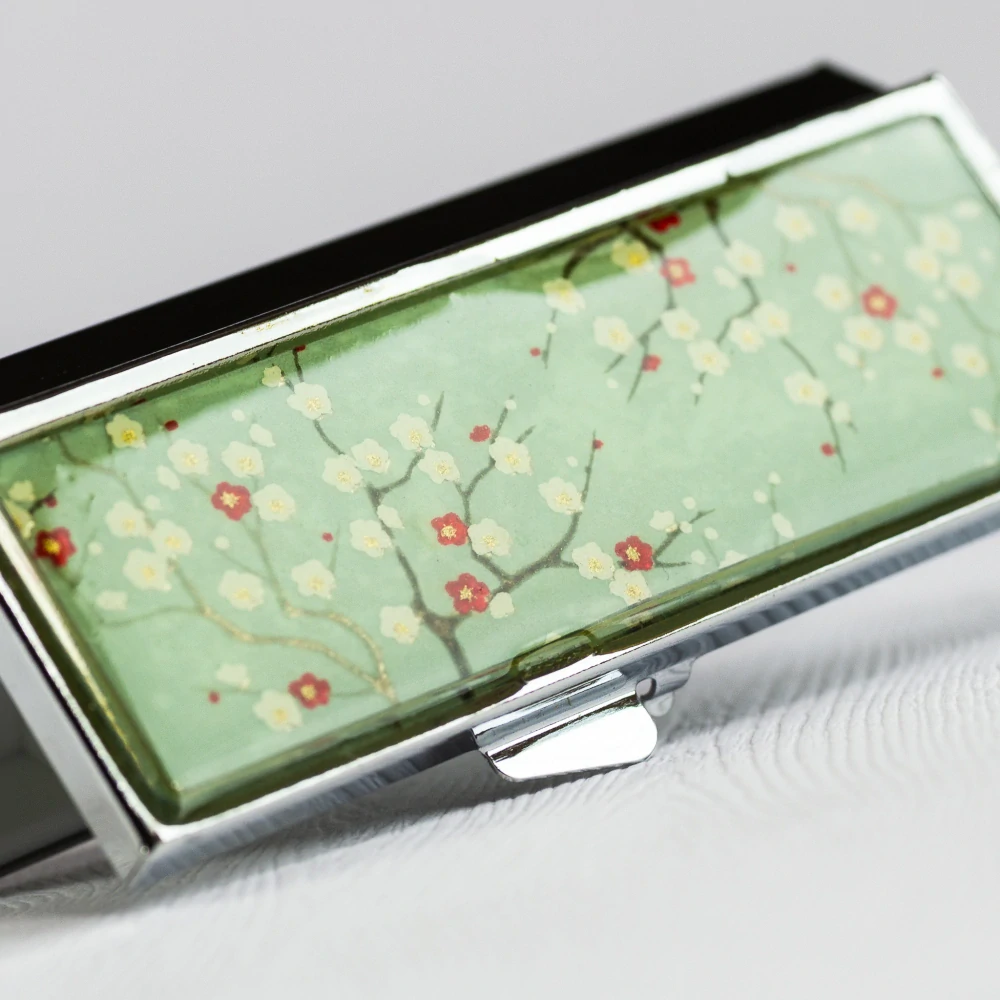 "Něžné květy sakur" (obdélníková krabička na léky)