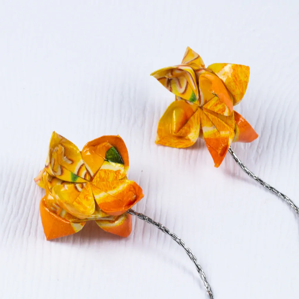 Náušnice "S vůní pomeranče" (dvojitý lotos na řetízku)