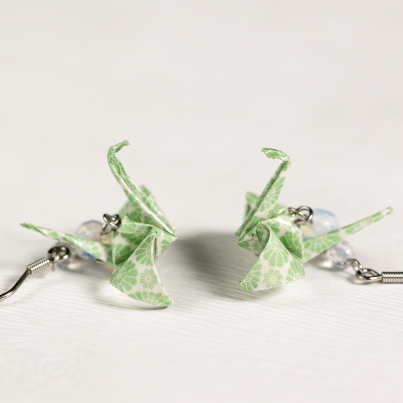 Náušnice "Zelenkavé kvítky" (jeřáb s opalitem)