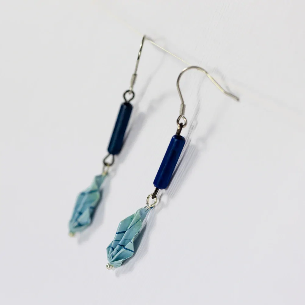 "Geometrie v modré" - náušnice listy