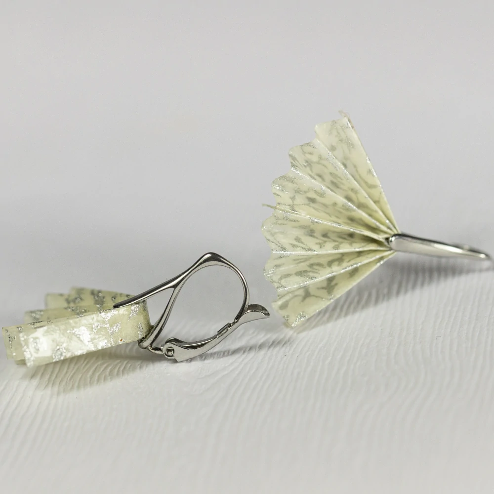 Náušnice "Stříbrné květy" (tanečnice)