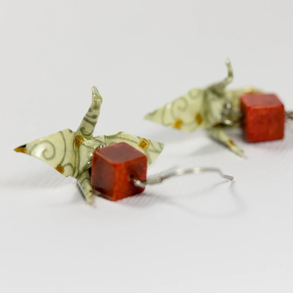 Náušnice "Londýnská mlha" (jeřáb s korálem)