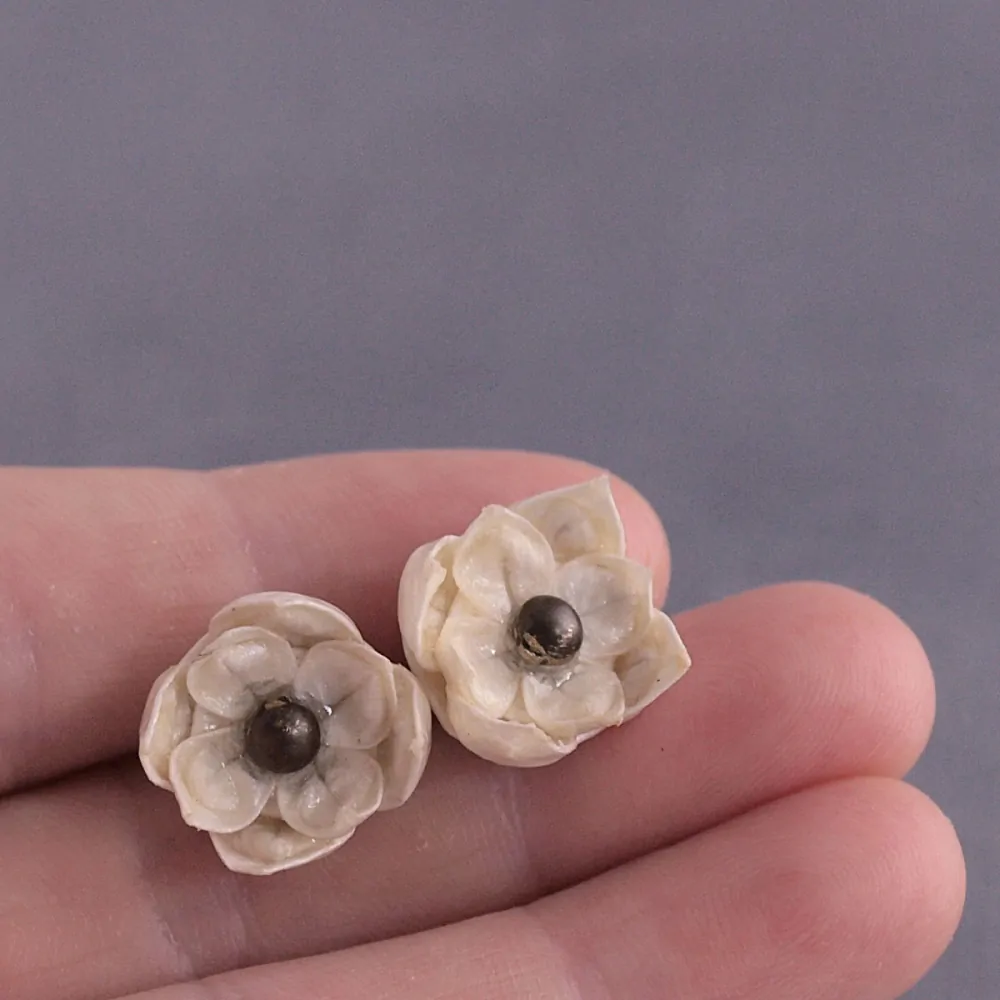 Náušnice "Květinky bělostné" (plnokvětý lotos)