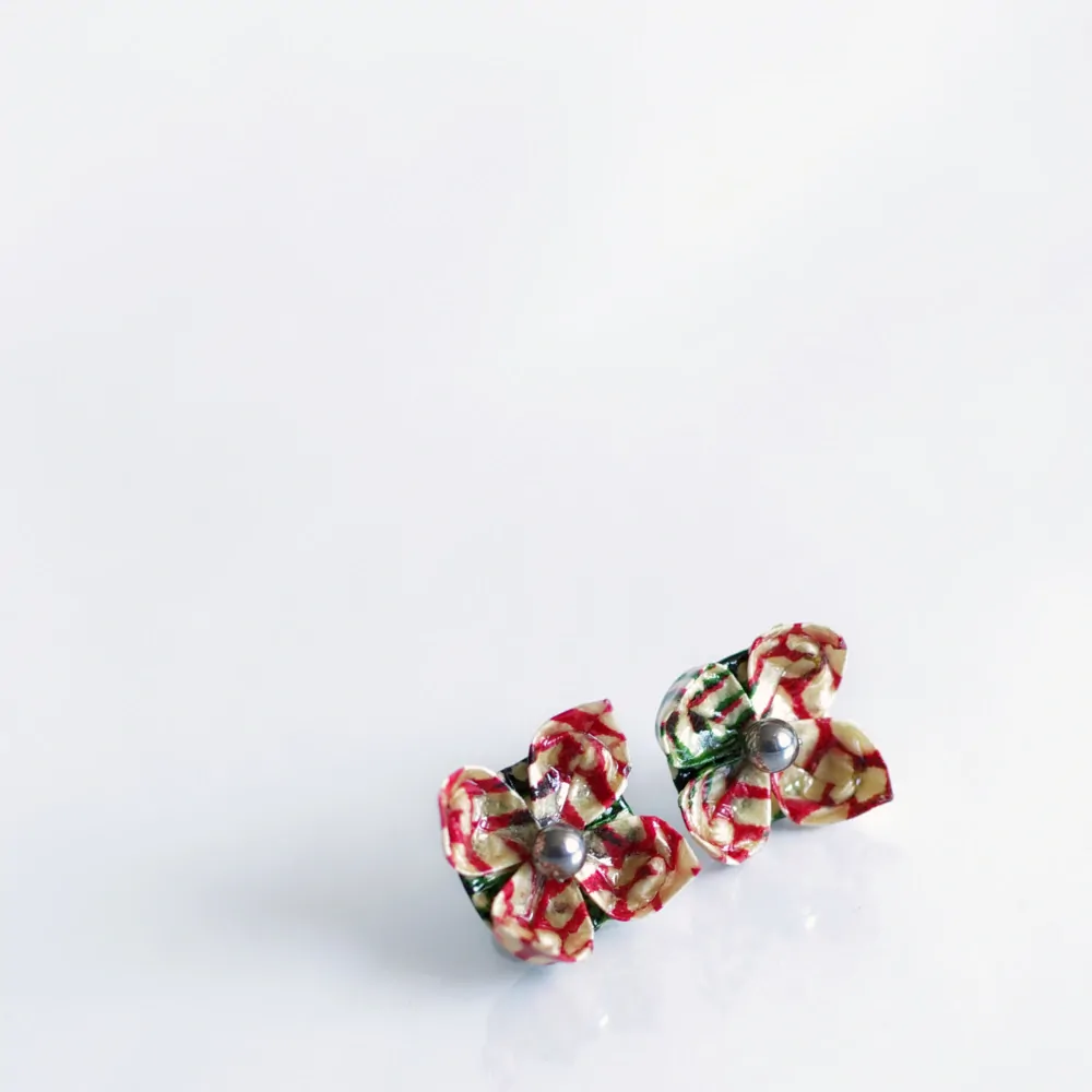 Náušnice "Svítí červená nebo zelená?" (lotos)