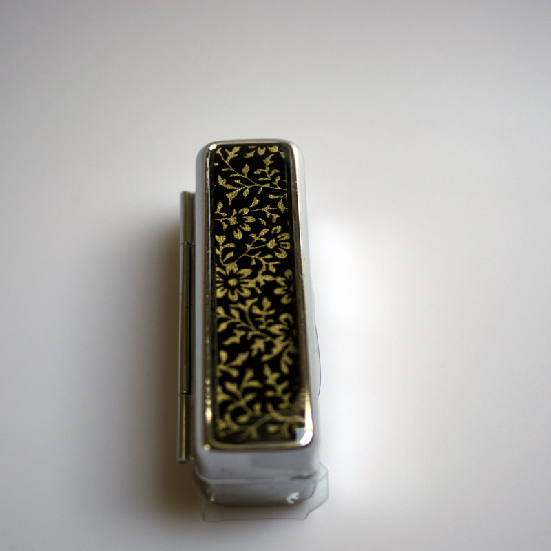 "Noční květy" (krabička na rtěnku)