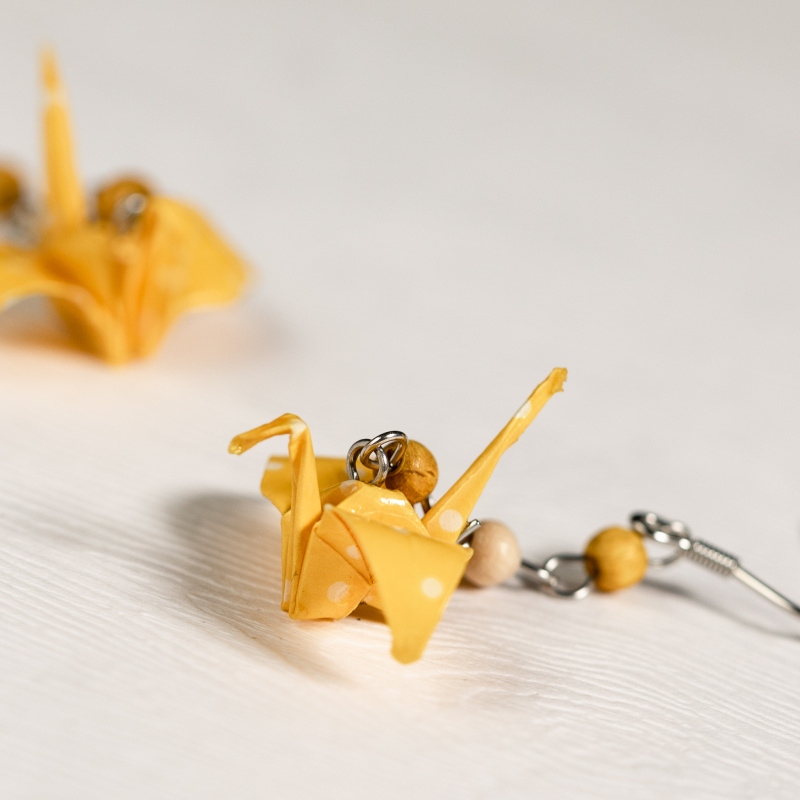 Náušnice "Puntíky ve žluté" (jeřáb dlouhý)