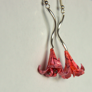 Náušnice "Geometrie v růžové" (lilie)