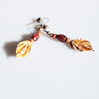 "Paisley v hnědé" - náušnice listy