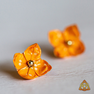 Náušnice "Oranžová s puntíky" (lotos)