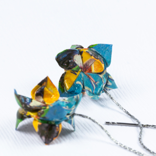 Náušnice "Obří porce zdraví" (dvojitý lotos na řetízku)