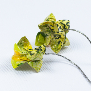 Náušnice "Bezinková" (dvojitý lotos na řetízku)