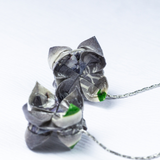 Náušnice "Z mlhy zrozená" (dvojitý lotos na řetízku)