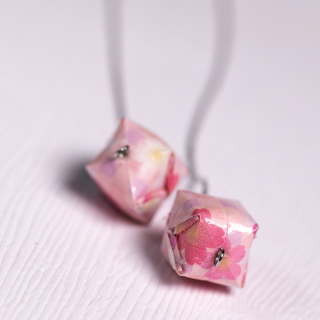 Náušnice "Něžná, něžnější, nejněžnější" (vodní bomba na řetízku)