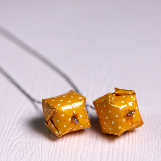 Náušnice "Oranžové puntíky" (vodní bomba na řetízku)
