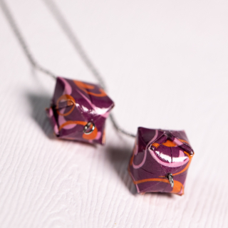 Náušnice "Ostružinová" (vodní bomba na řetízku)