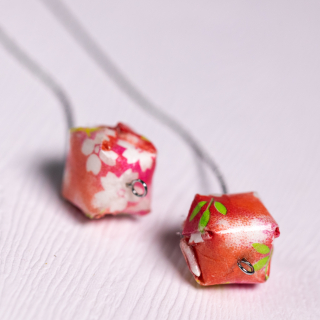 Náušnice "Růžová zahrada" (vodní bomba na řetízku)